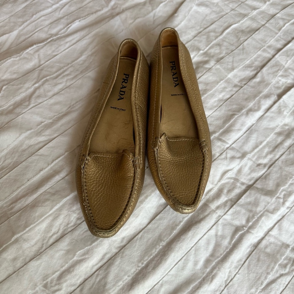 Rare Vintage Prada Gold Women's Leather Loafers Flats Shoes Made in Italy 36
